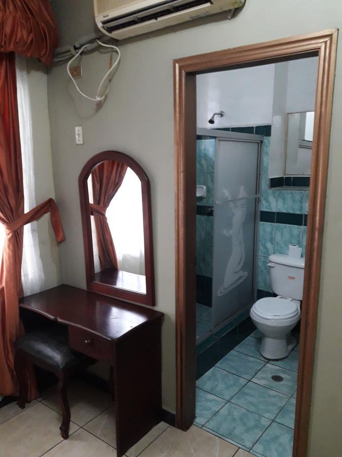 Hotel Ecologico Riverside Quevedo المظهر الخارجي الصورة